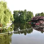 In Near The Water דירה לובן